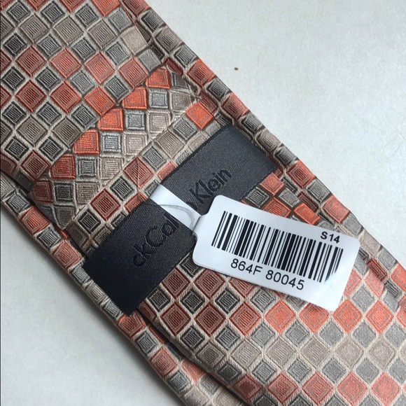 Set of 3 ties Calvin Klein (2) Banana Republic (1) - Picture 7 of 8